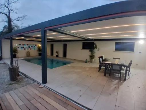 Pergola 3 modules chez notre client de St Pierre du Mont par Bel'Porte Menuiseries, Mont-de-Marsan, BEL'PORTE Menuiserie